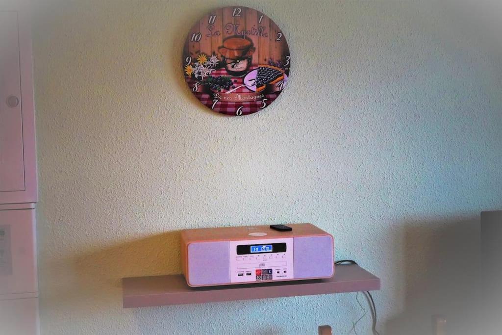 Apt Les Luges Pour 4 A 6 Pers Vue Vallee Wifi Besse-et-Saint-Anastaise Extérieur photo