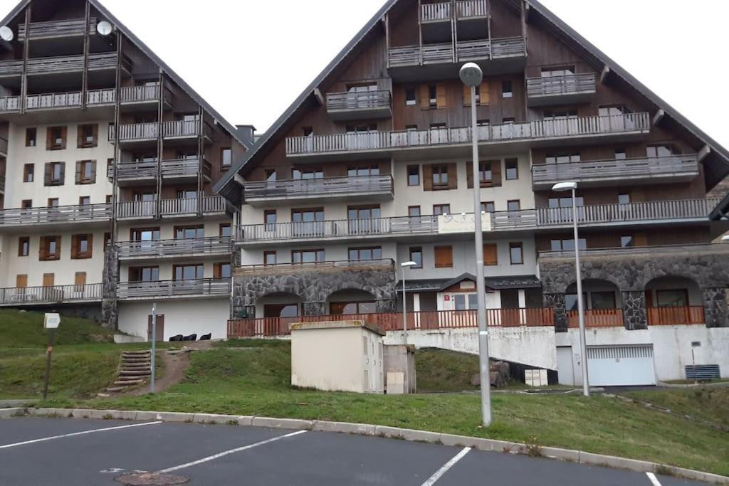 Apt Les Luges Pour 4 A 6 Pers Vue Vallee Wifi Besse-et-Saint-Anastaise Extérieur photo
